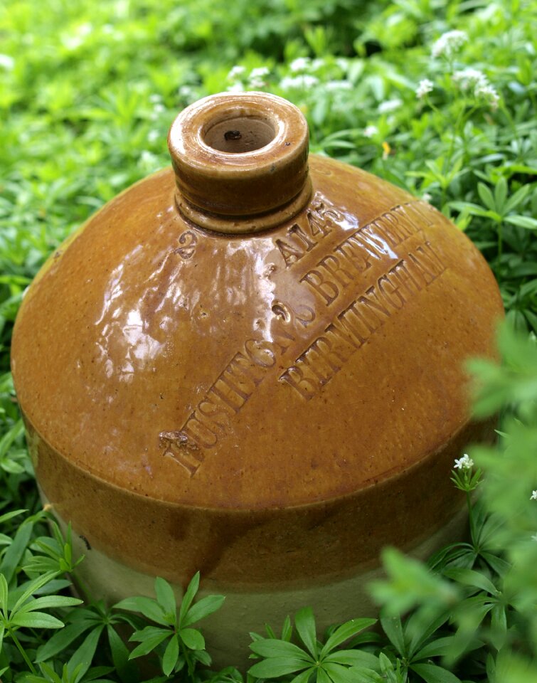 Ceramic bottle green bottle