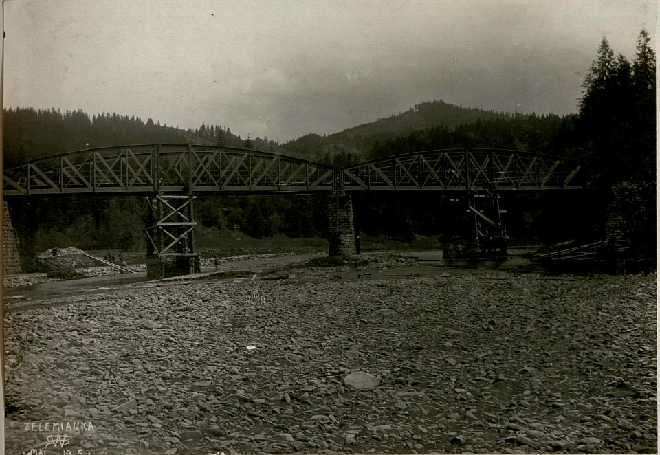 Reparierte Eisenbahnbrücke, Synowudsko. (BildID 15517606)