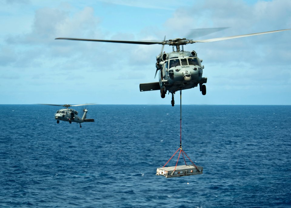 Replenishment at sea 130428-N-LP801-162
