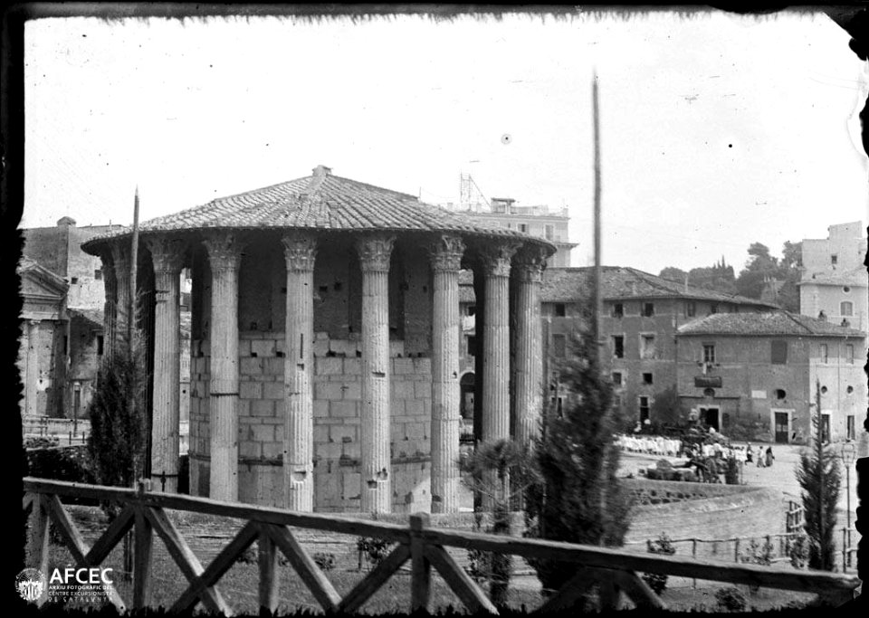 Restes del temple d'Hèrcules