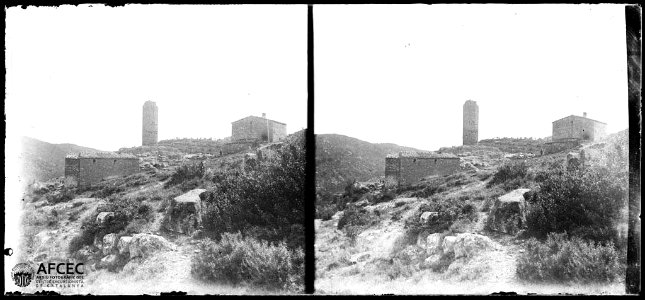 Restes d'una torre i alguns edificis del nucli de Sallent