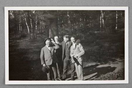 Reprofoto. Gruppbild. Personal - Hallwylska museet - 86995