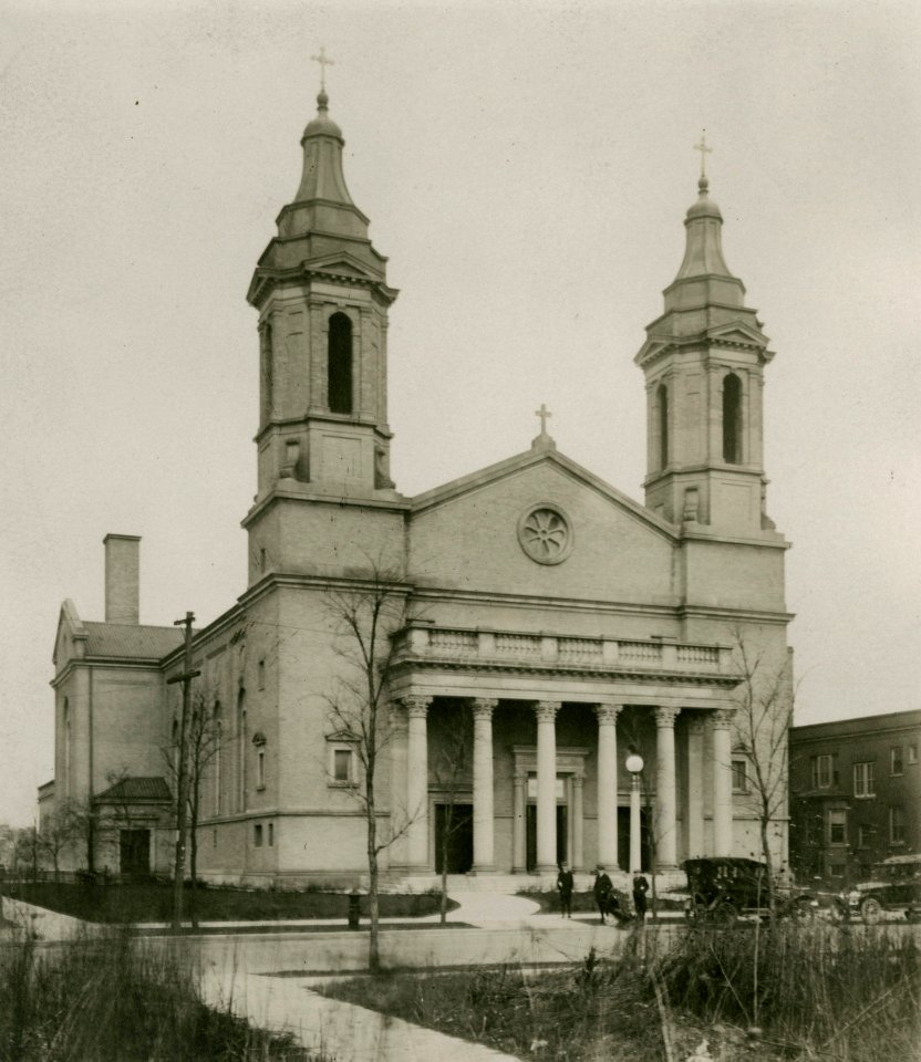 Resurrection Church, Chicago, between 1913 and 1914 (NBY 923)