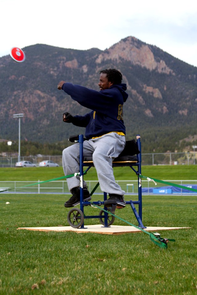 Retired Navy Electrician's Mate Henry Sawyer practices throwing discus in preparation for the 2012 Warrior Games. 120428-N-AN499-004