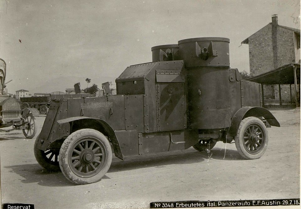 Reservat Erbeutetes ital. Panzerauto E.F.Austin 29.7.18. (BildID 15621176)