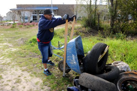 Reserve Seabees build community relations 130321-N-OV434-051