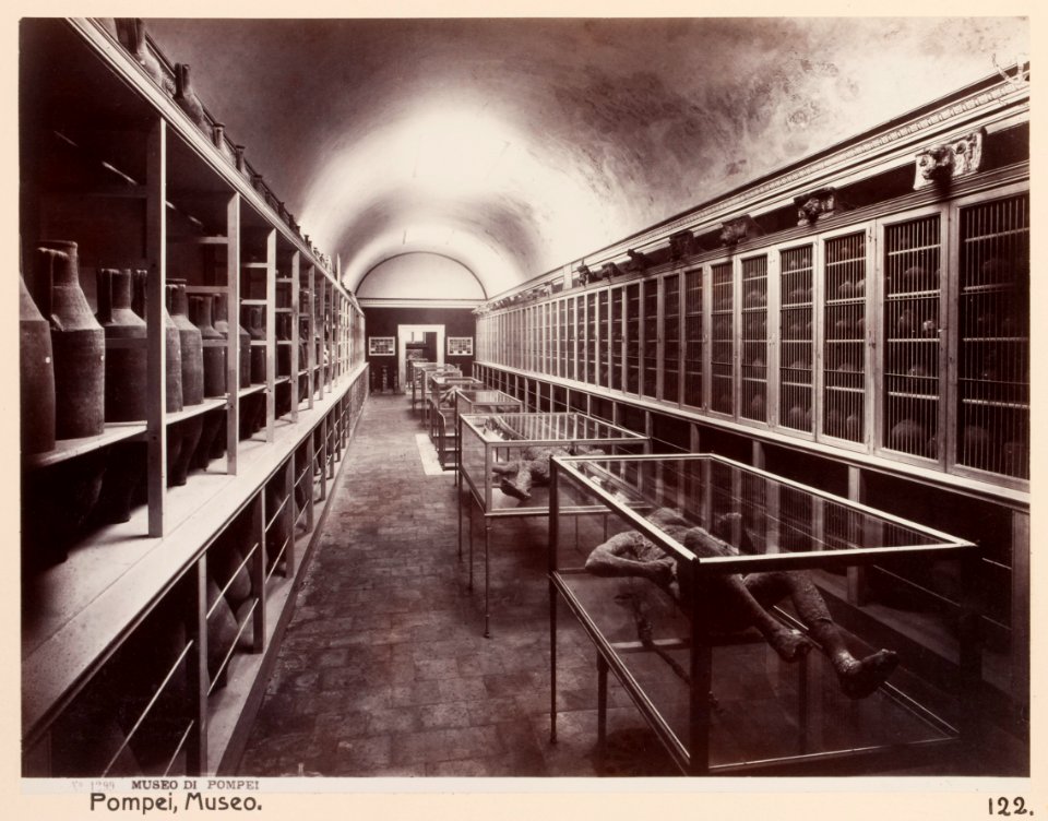 Reprofotografi av bild från resealbum, i samband med utställningen Samtida venetianskt konstglas - Hallwylska museet - 87774