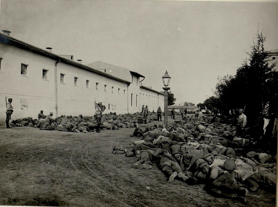 Rest der bei Plewskowce durch je ein Bataillon des Infanterieregimentes 6 und 23 aufgeriebenen 26. russischen Brigade (BildID 15542674)