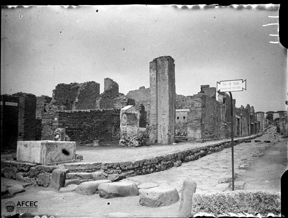 Restes d'edificis i carrers a les ruïnes de l'antiga ciutat de Pompeia