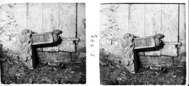 Revers d'una creu trencada de Sant Vicenç dels Horts