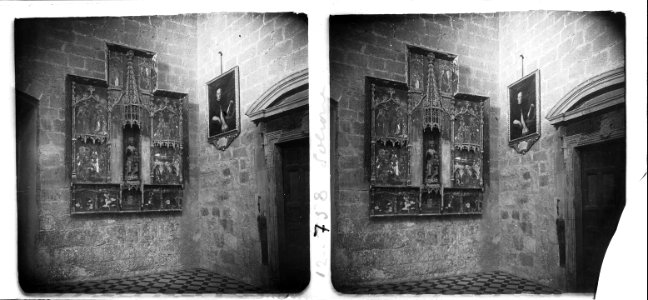 Retaule gòtic a l ' interior del saló bisbal de la catedral de Solsona