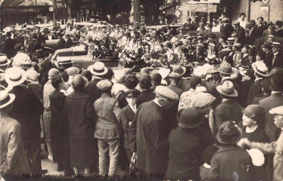 Rethel - Les Reines de Paris aux Fêtes de la Sainte Anne 1927