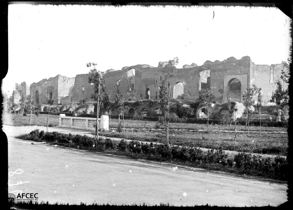 Restes arqueològiques de basíliques als afores de Roma