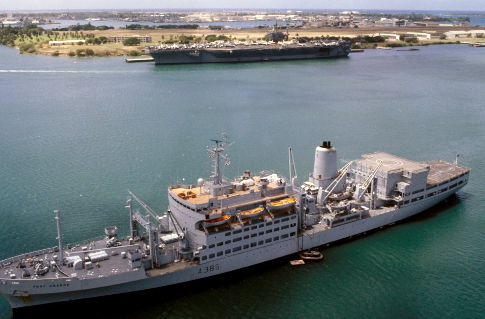 RFA Fort Grange (A385) and USS Carl Vinson (CVN-70) at Pearl Harbor 1986