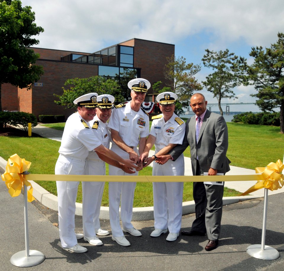 Ribbon cutting ceremony 090708-N-IK959-124