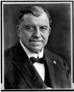 Rev. Russell Herman Conwell, head-and-shoulders portrait, facing front) - Kúbey-Rembrandt Studios, Phila., Pa LCCN94503117
