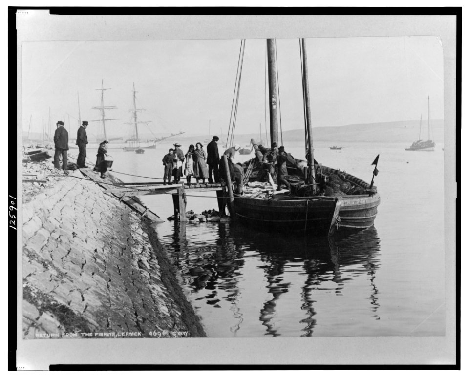 Return from the fishing, Lerwick LCCN00650908