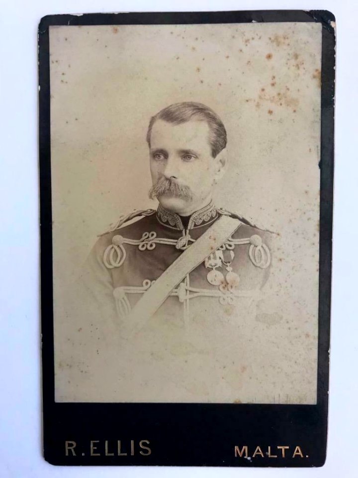 Richard Ellis, Military officer with medals