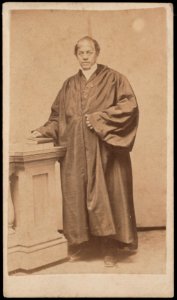 Reverend Leonard Grimes, abolitionist, conductor on the Underground Railroad, and first pastor of Twelfth Baptist Church (The Fugitives Church), Boston) - G.H. Loomis, cartes de visite, 7 LCCN2017660624