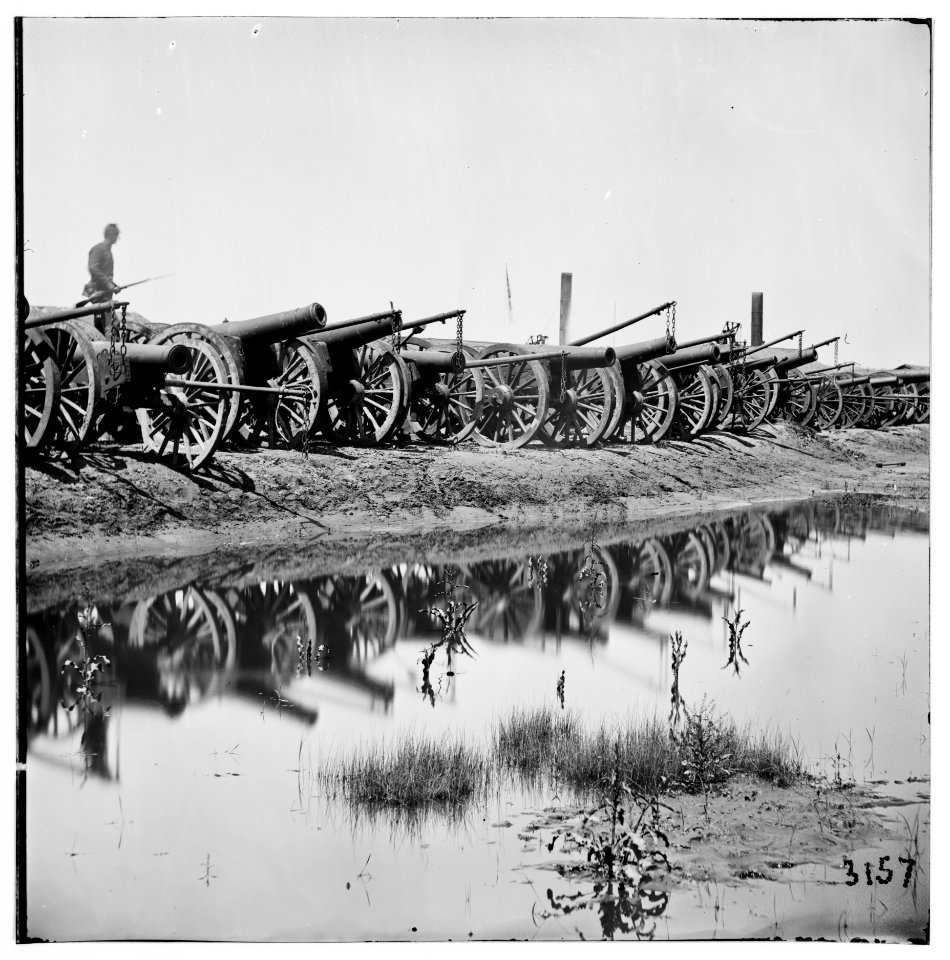 Richmond, Virginia. Captured siege guns at Rocketts LOC cwpb.02500