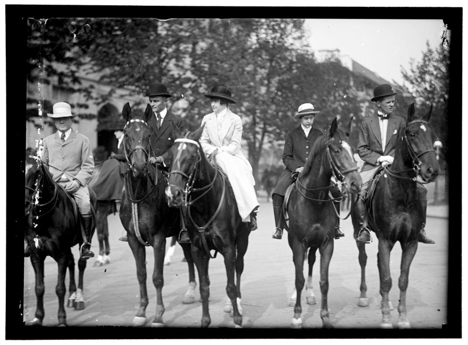 RIDING AND HUNT CLUB. GROUP LCCN2016867068