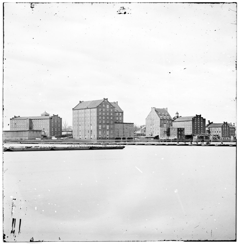 Richmond, Virginia. Woolen factories and pontoon bridge LOC cwpb.02914