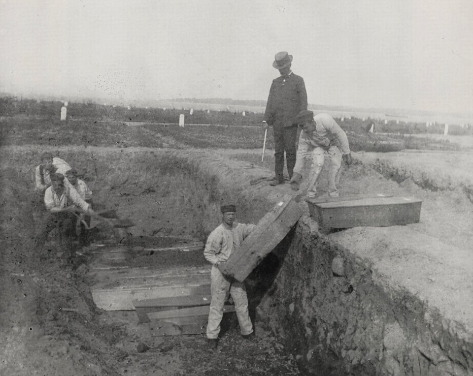 Riis, Jacob A. - Der Graben im Potter Feld (Zeno Fotografie)