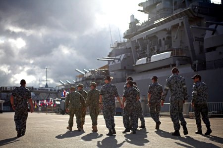 RIMPAC 2012 120710-N-GG400-012