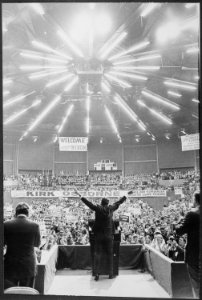 Richard M. Nixon speaking to a crowd in Florida - NARA - 194694