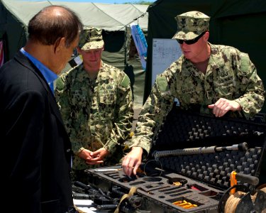 RIMPAC 2012 120728-N-GG400-025