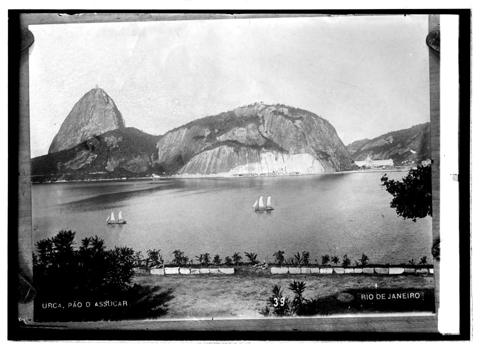 Rio de Janeiro, Sugar Loaf Mountain and a corner of the bay LCCN2016820882