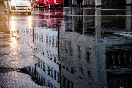 Mirroring architecture shine