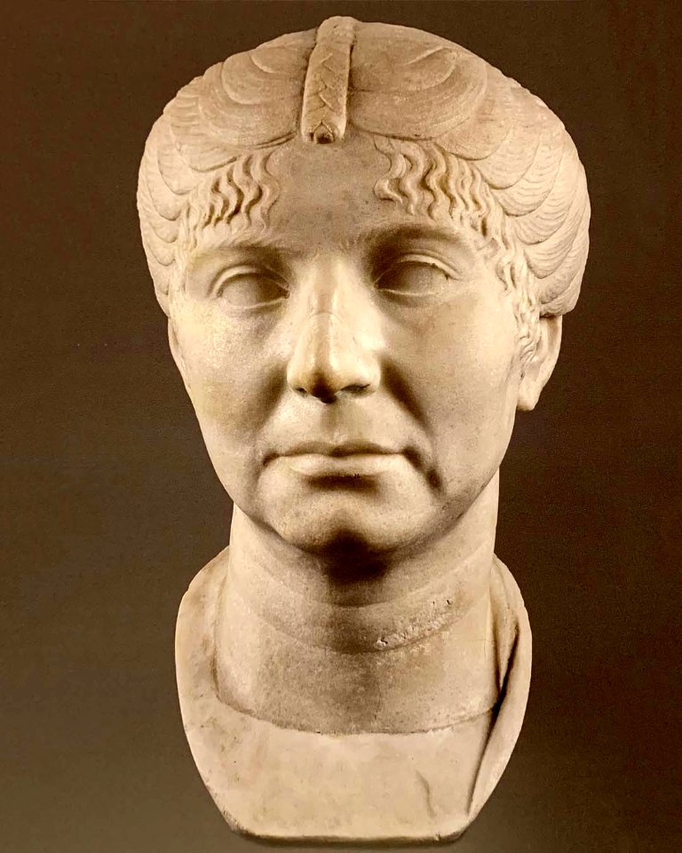 Ritratto femminile