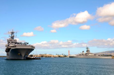 Rim of the Pacific (RIMPAC) exercise 2014 140627-N-RN782-009