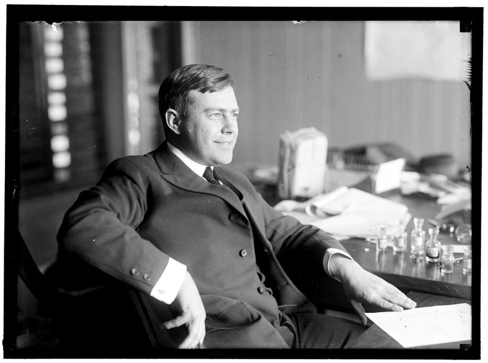 RITTMEN, DR. WALTER F. AT DESK LCCN2016866179