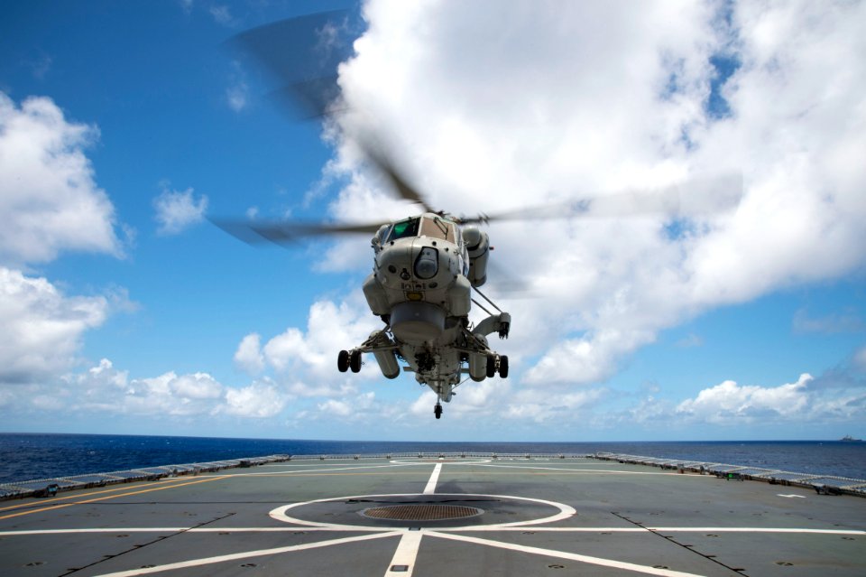 RIMPAC 2014 140726-N-YW024-043