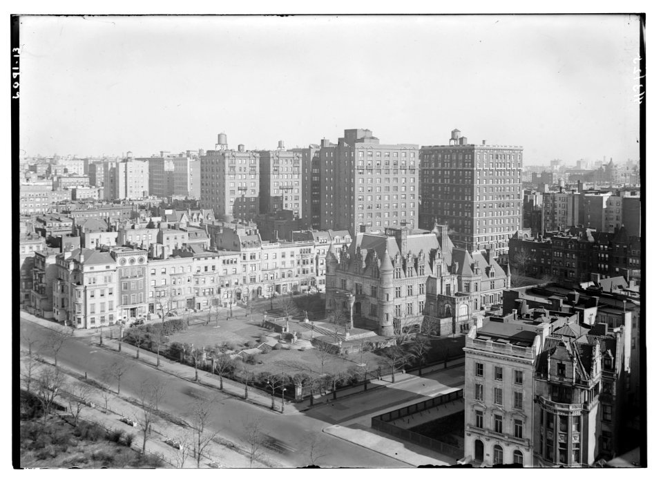 Riverside Drive, Upper West Side, New York City LCCN2014716653