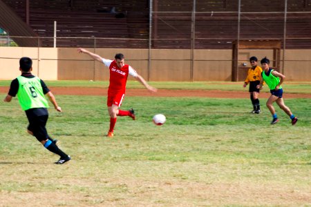 RIMPAC 2014 soccer 140629-N-SU278-119