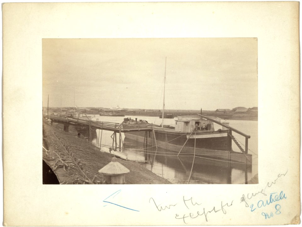 River barges at Tumen (i.e, Tiumen) - not a convict barge LCCN99615507