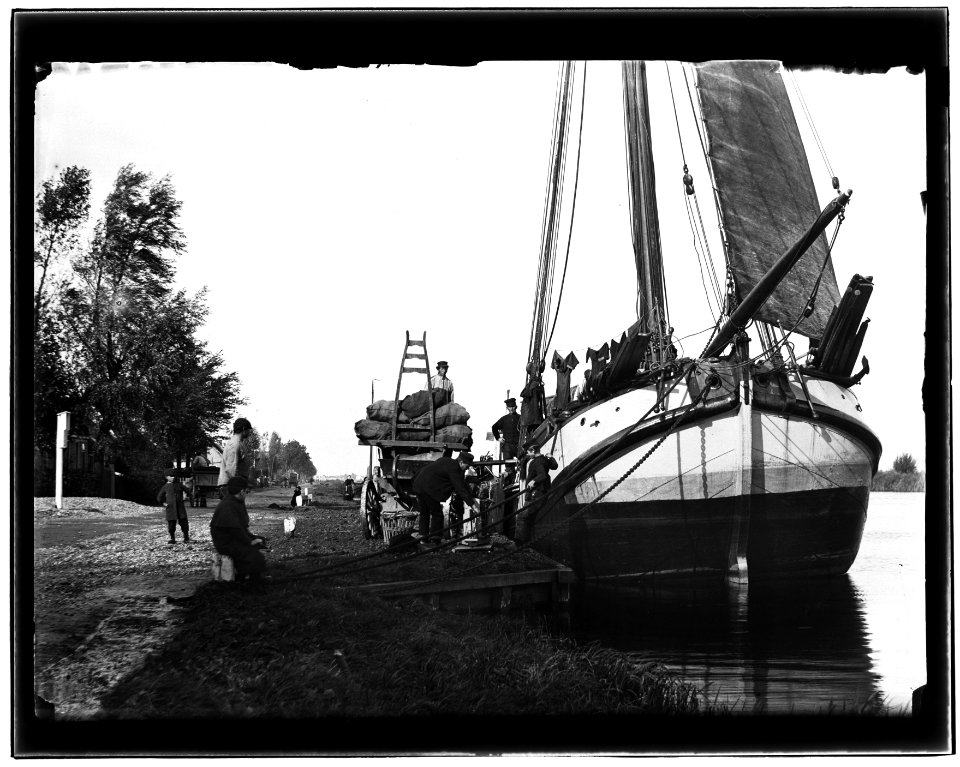 Ringvaart van de Haarlemmermeerpolder bij Sloten, foto 1 Jacob Olie (max res)