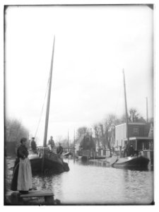 Ringvaart, gezien naar Weesperzijde met 'Schollenbrug' (nr340) Jacob Olie (max res) photo