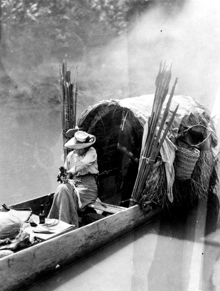 Rio Madidi, Bolivia. Olga Nordenskiöld under färden med cavinaindianer på Madidi - SMVK - 005020