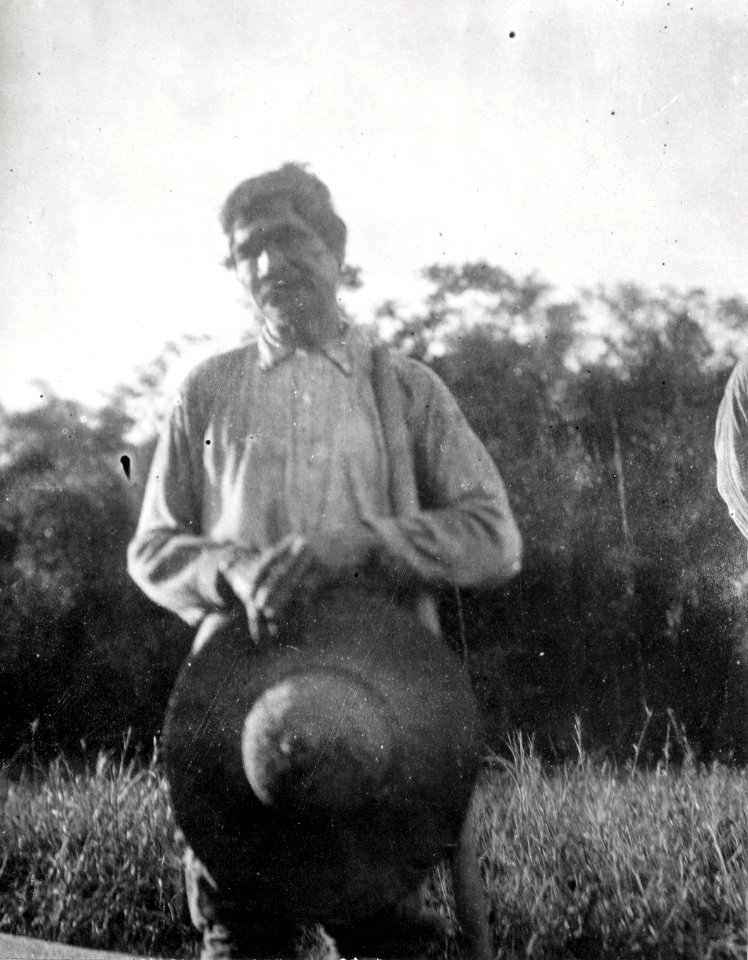 Rio Mamoré, Bolivia. Civiliserad canichanaindian - SMVK - 005895