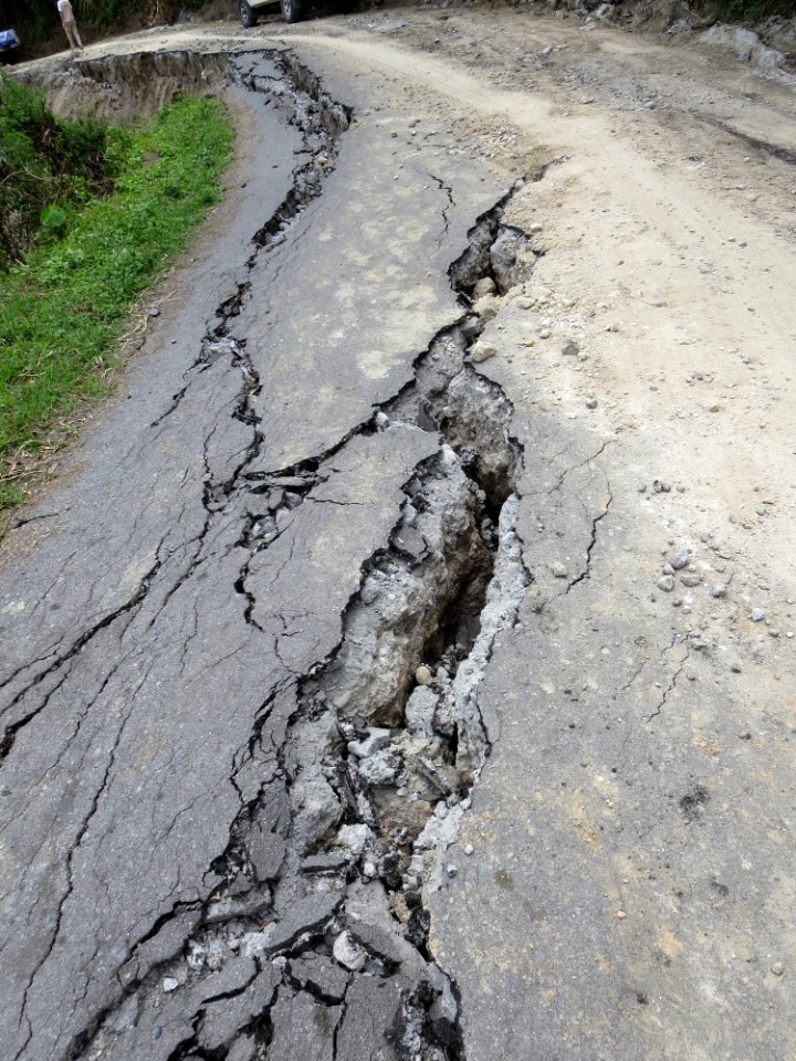 Road Access to Villages Affected by Aceh Quake 2013 (9265471925)