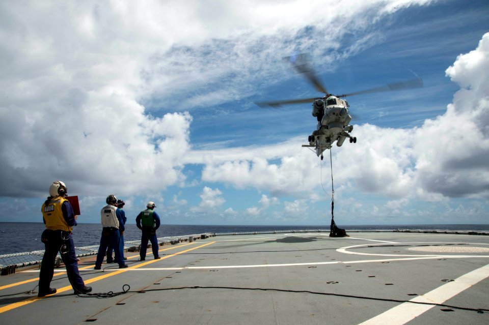 RIMPAC 2014 140726-N-YW024-093