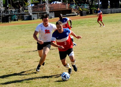 RIMPAC 2014 soccer 140702-N-ON707-157
