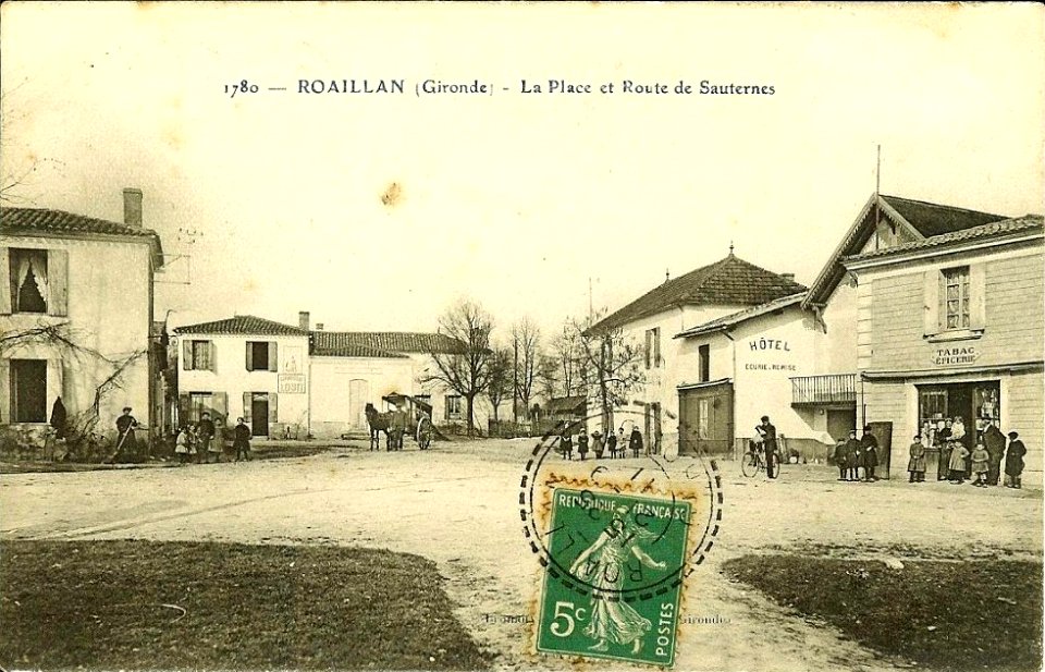 Roaillan - La place