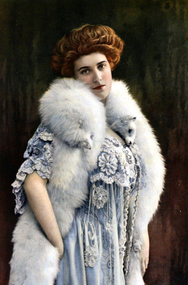 Robe du soir par Redfern 1906 2 cropped