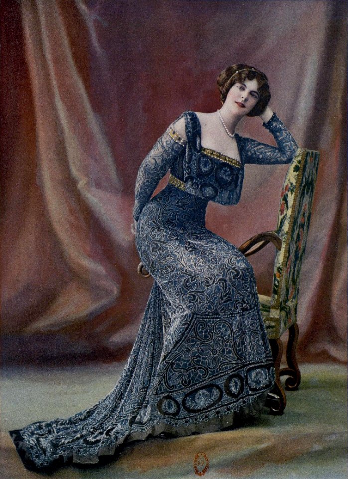 Robe du soir par Redfern 1908 cropped