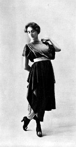 Robe d'après-midi par Redfern 1919 2 cropped